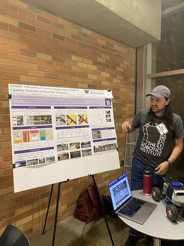 Mateo Guaman Castro presenting his poster at the 2025 Research Day.